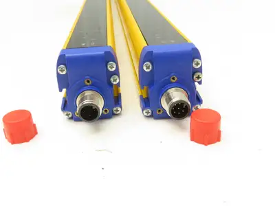 Datalogic Light Curtain Sender Receiver Set 30mm Res. 20M Range 49 Beam 750mm