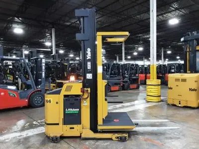 USED 2023 YALE OS030