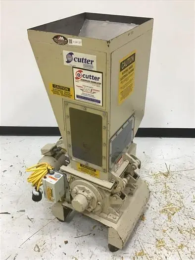 Used NISSUI FNSK-04D Granulators Michigan US | Ideal Machinery #607480