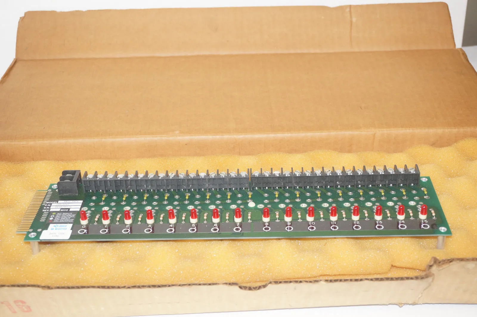 NEW GOULD OPTO 22 PB16 16 CHANNEL RACK 100-0063