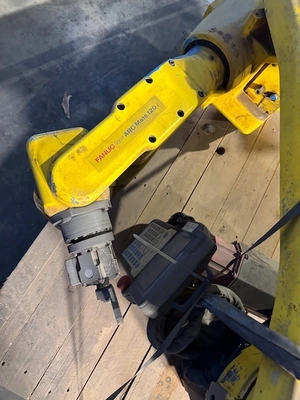FANUC ARCMATE 120I 6 Axis Robots | K.B. Industries LLC (16)