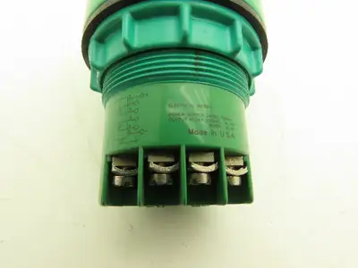 Pepperl Fuchs PB2-008-6 Palm Button Relay 24VDC 100mA In 250VAC/90VDC 1A Out
