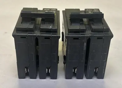USED SQUARE D HOM260