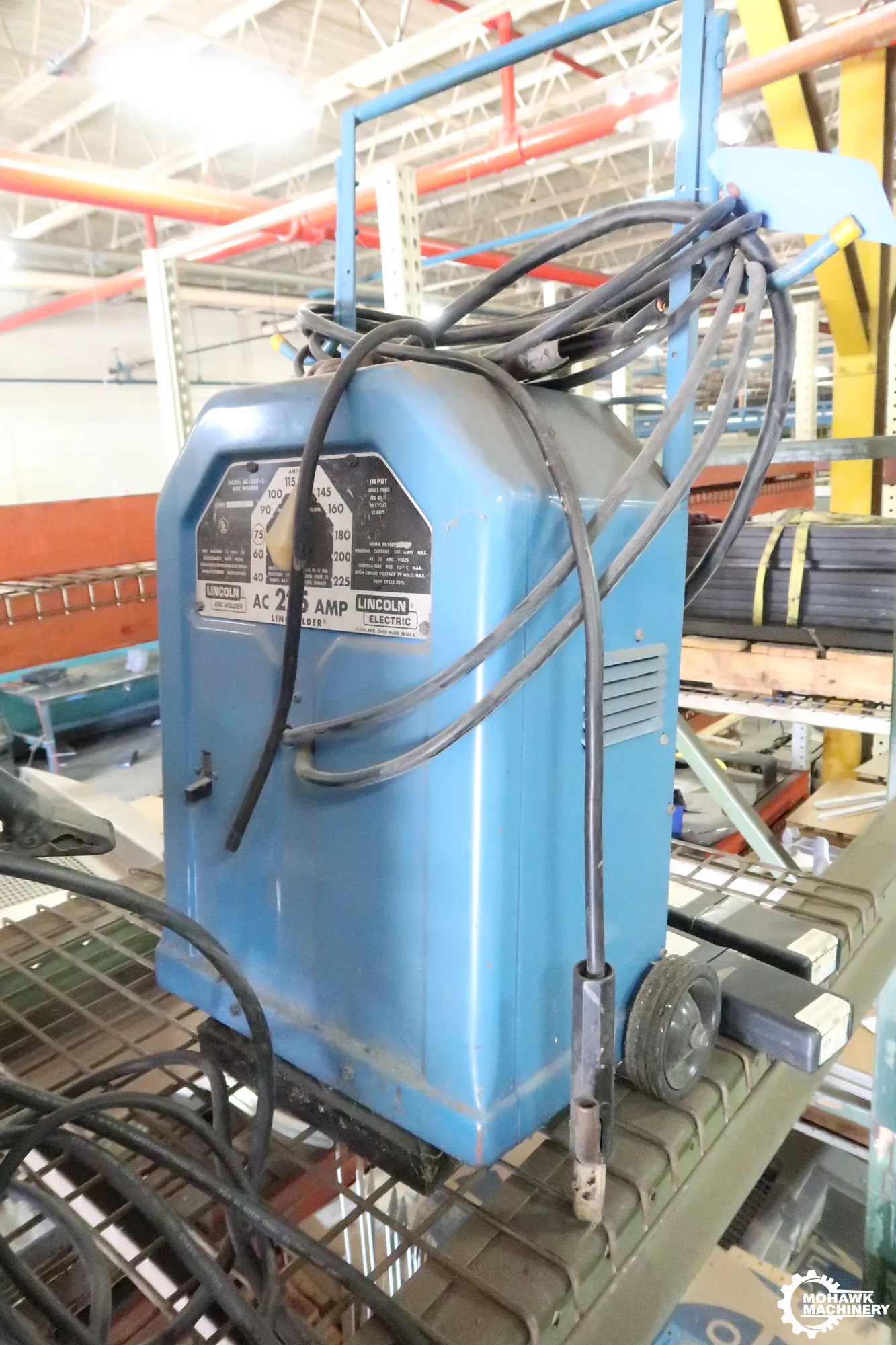 225 AMP LINCOLN "AC-225-S LINCWELDER" ARC WELDER w/VARIABLE OUTPUT - SINGLE PHASE INPUT
