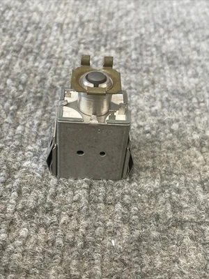 New | in-Stock Micro Switch 2C10 Misc Electrical & Power Parts California US | Davliegogo LLC #1710974