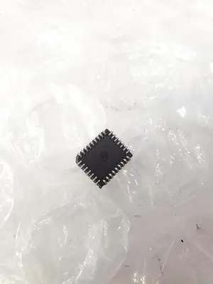 Programmable Array ST M27C51270C1