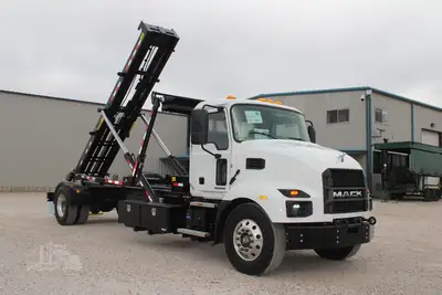 New | in-Stock 2027 MACK MD7 Rolloff Trucks Texas US | Roll Off Truck World #1491912