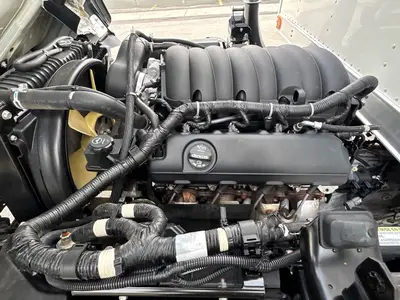 Used 2023 ISUZU NPR HD Box trucks Florida US | Truck and Van Outlet #1509234