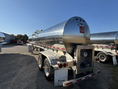 Used 2017 WALKER MILK TANKER TRAILER Liquid Supply Trailers Michigan US | Miedema Asset Management Group #1709464