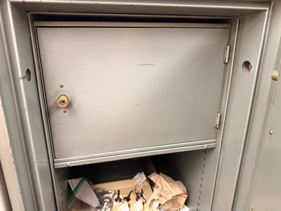 Used DIEBOLD 900 SERIES SAFE Safes Michigan US | Miedema Asset Management Group #1320800