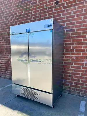 USED VWR GTVWG49FSSA STAINLESS STEEL DOUBLE DOOR FREEZER - 25°C 49 CU, FT.