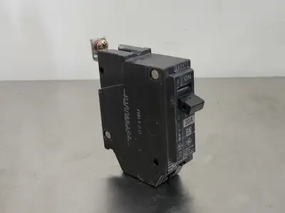 Used GENERAL ELECTRIC THQB120 Switchgears British Columbia CA | Lenmark #241433