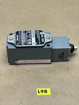 NEW Allen-Bradley 802R-BC