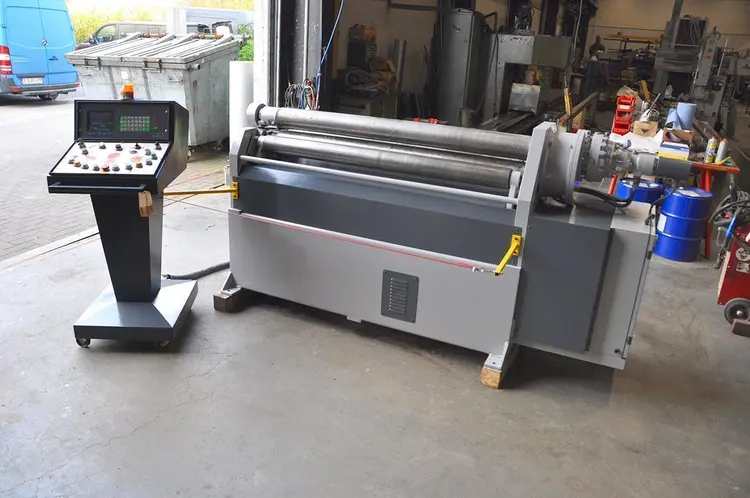 Used FAMAR 1500 X 4 MM CNC Angle Bending Rolls | Apt International N.V #365014