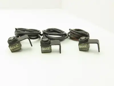 Allen Bradley 42EF-P2RCB-A2 RightSight Photoeye Proximity Sensor  Lot of 3