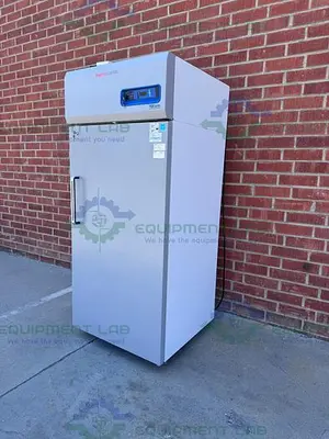 USED THERMO FISHER TSX3005SA HIGH PERFORMANCE LAB REFRIGERATOR,  29 CU FT, 5°C MFG 20