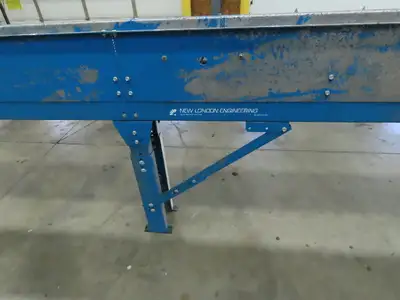 New London Engineering 8"x 20' Plastic Roller Belt Accumulating Conveyor 460V