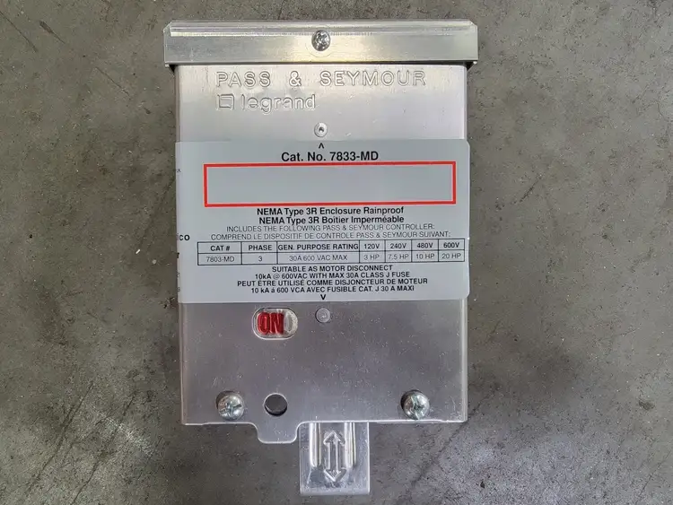 Used PASS & SEYMOUR 7833-MD Switchgears British Columbia CA | Lenmark #240558