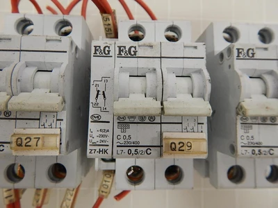 Used F&G _UNKNOWN_ Circuit Breakers Texas US | OCO Industrial #1677048