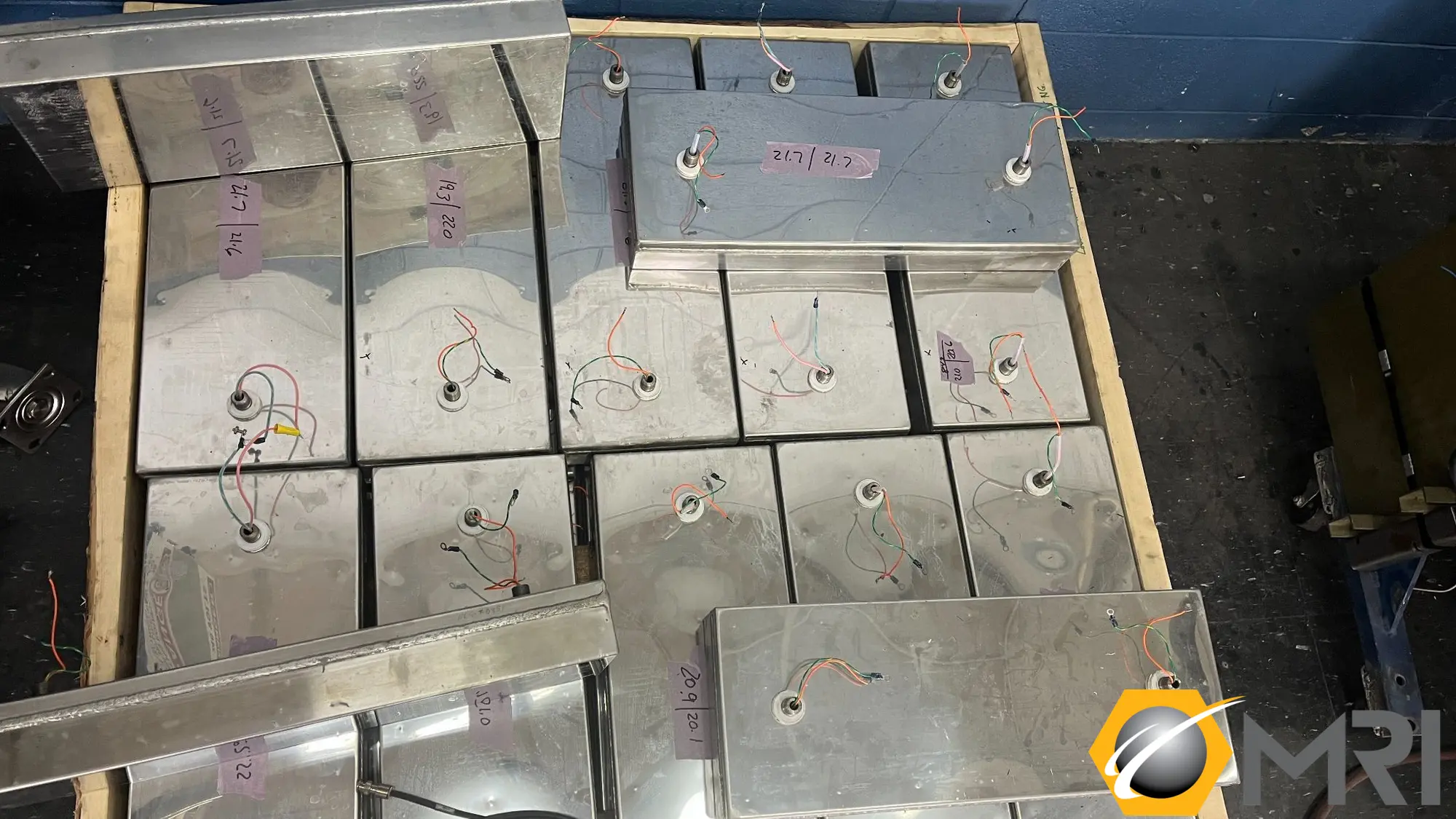 Crest 4CI-925-12 DBB/CG-1000-12T Ultrasonic Immersible Transducers, 40 kHz Generators (24 avail) | AB