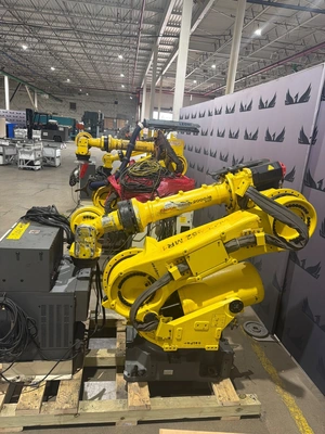 USED 2014 FANUC R-2000IB/210F + R30IB