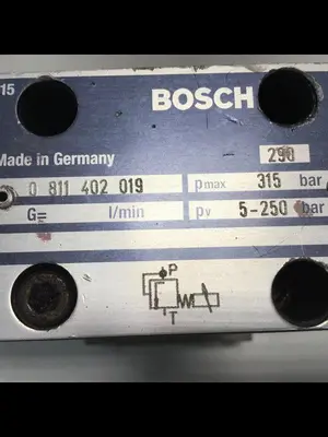 USED BOSCH 0 811 402 019