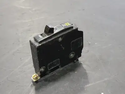 USED SQUARE D QOB150