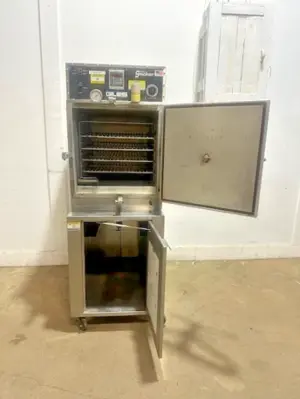 195-0021 Giles Commercial Electric Smoker Pressure Cooker