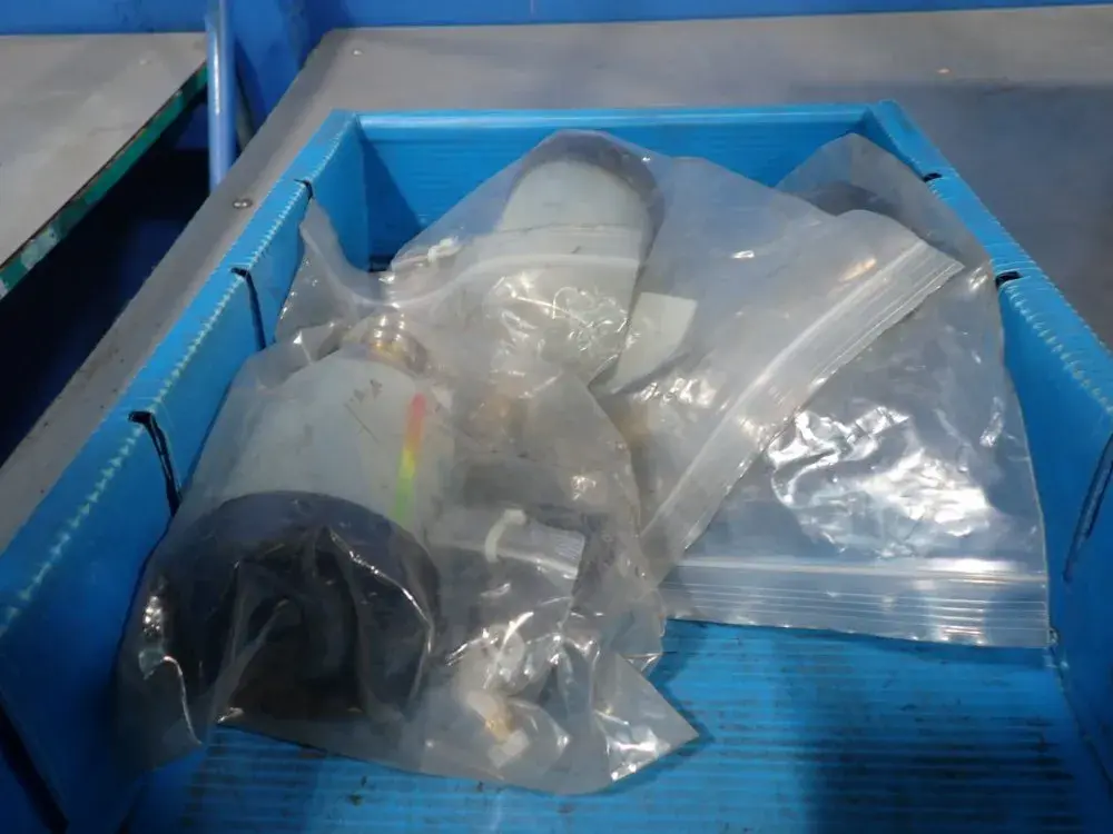 Pneumatic Brake Fluid Bleeder