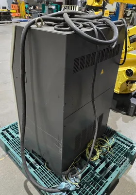 USED 2010 FANUC R-2000IB/165F