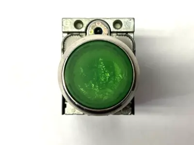 USED SIEMENS ILLUMINATED PUSHBUTTON GREEN DAMAGED BUTTONHEAD