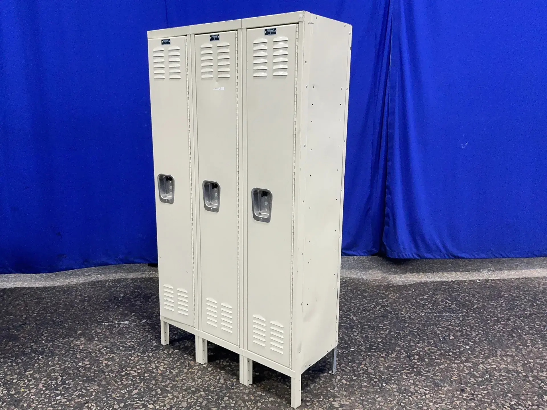 Used HALLOWELL _UNKNOWN_ Cabinets Ohio US | HGR 24 #1439654