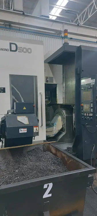 Used 2011 MAKINO D500 Vertical Machining Centers (5-Axis or More) Illinois US | Machinery Marketing International #1543109