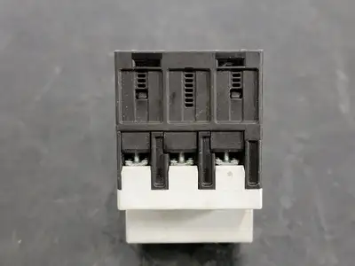 USED SIEMENS 3RV1011-1BA10