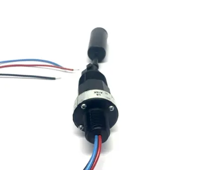 USED DWYER L8, FLOTECT L8