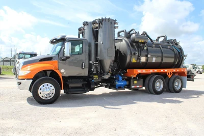 Used 2020 INTERNATIONAL MV Septic/Sewer/Vacuum Trucks Texas US | Roll Off Truck World #1491776