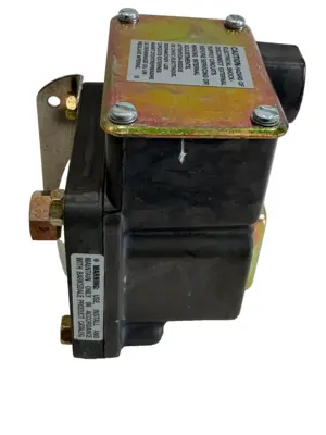 NEW BARKSDALE D2T-A3SS TERMINAL BLOCK DIAPHRAGM 10PSI .03-3 PSI D2TA3SS