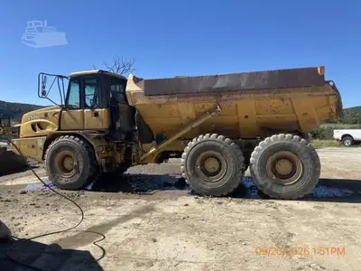 Used 2010 DEERE 250D II Articulated Dump Trucks New York US | Beck Equipment #1509274