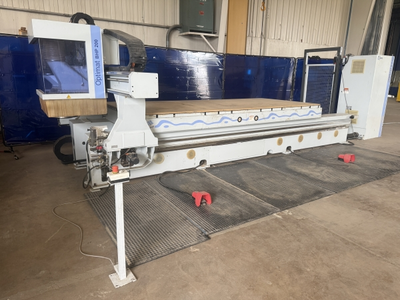 Weeke BHP 200-CNC Machine Center with NESTING Table