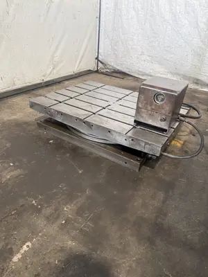 30" X 40" DEVLIEG AIR LIFT ROTARY TABLE. STOCK # 0221026
