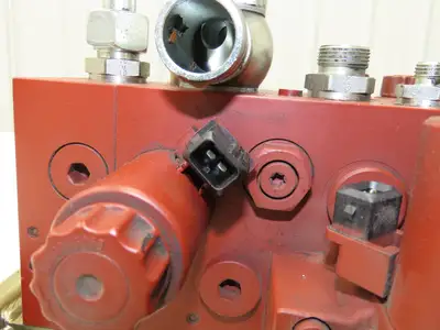 Linde 000143179518 Hydraulic 4-Lever Spool Valve Forklift Mast Control Off E20C
