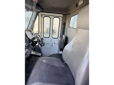 Used 2015 FREIGHTLINER BUSINESS CLASS M2 106 Reefer Trucks North Carolina US | Levan Equipment #1545584