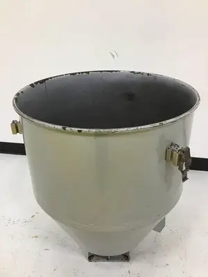 USED METAL FABRICATOR HOPPER093