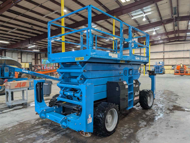Used 2017 Genie GS-5390 RT Scissor Lifters Texas US | Stack Equipment #1550316
