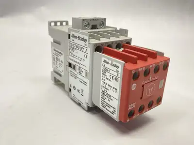 USED ALLEN-BRADLEY SER A SAFETY CONTROL RELAY 10A 600VAV 24VDC COIL
