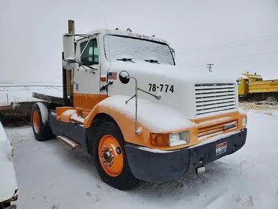 USED 1994 INTERNATIONAL 8200