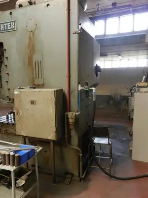 USED ADAM RICHTER 160 TON