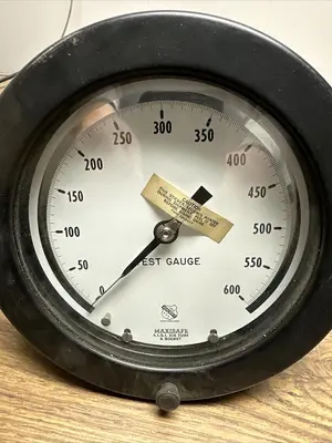 New | in-Stock ASHCROFT A.I.S.I 316 Universal Pressure Meters Ohio US | Surplus Asset Holdings #1244762
