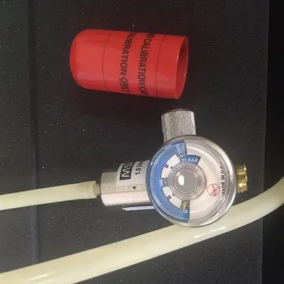 Calibration Check Gas with Flow Control regulator 467896