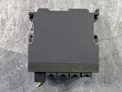 USED SIEMENS 6GK5208-0BA00-2AA3